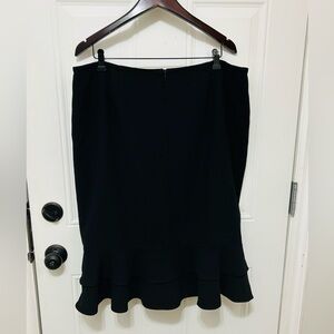 Louben Laura Plus Black Pencil Skirt With Ruffle Bottom Hem Size 18
